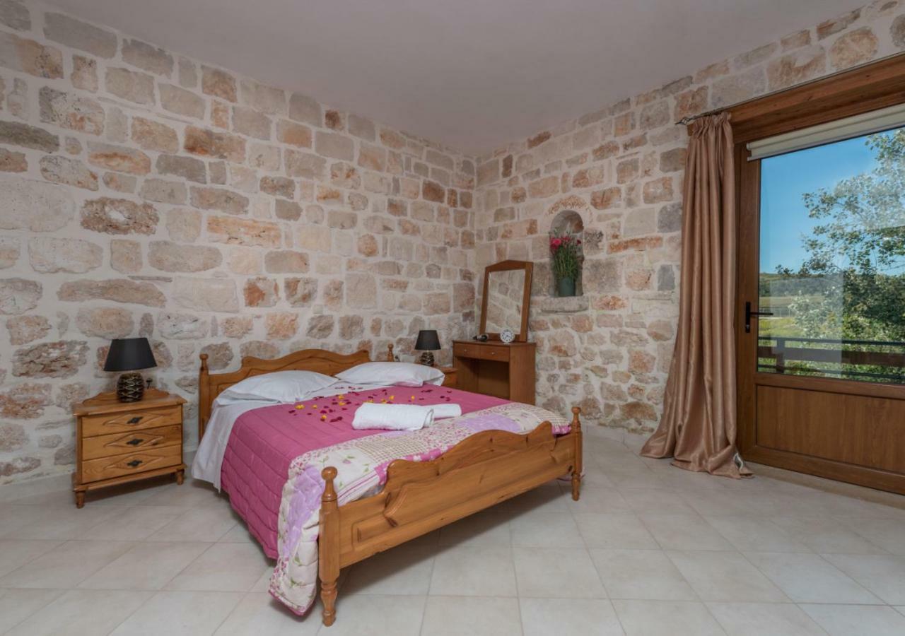 Villa Windmill Near Shipwreck Beach Volimes Bagian luar foto